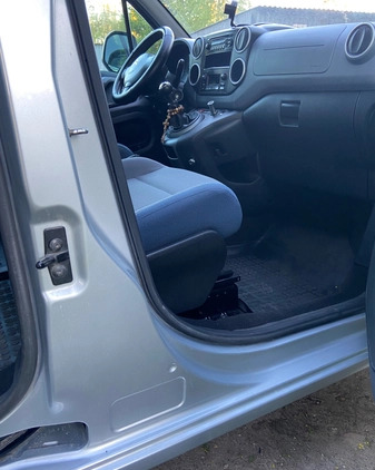 Citroen Berlingo cena 24500 przebieg: 125000, rok produkcji 2010 z Szczecin małe 67